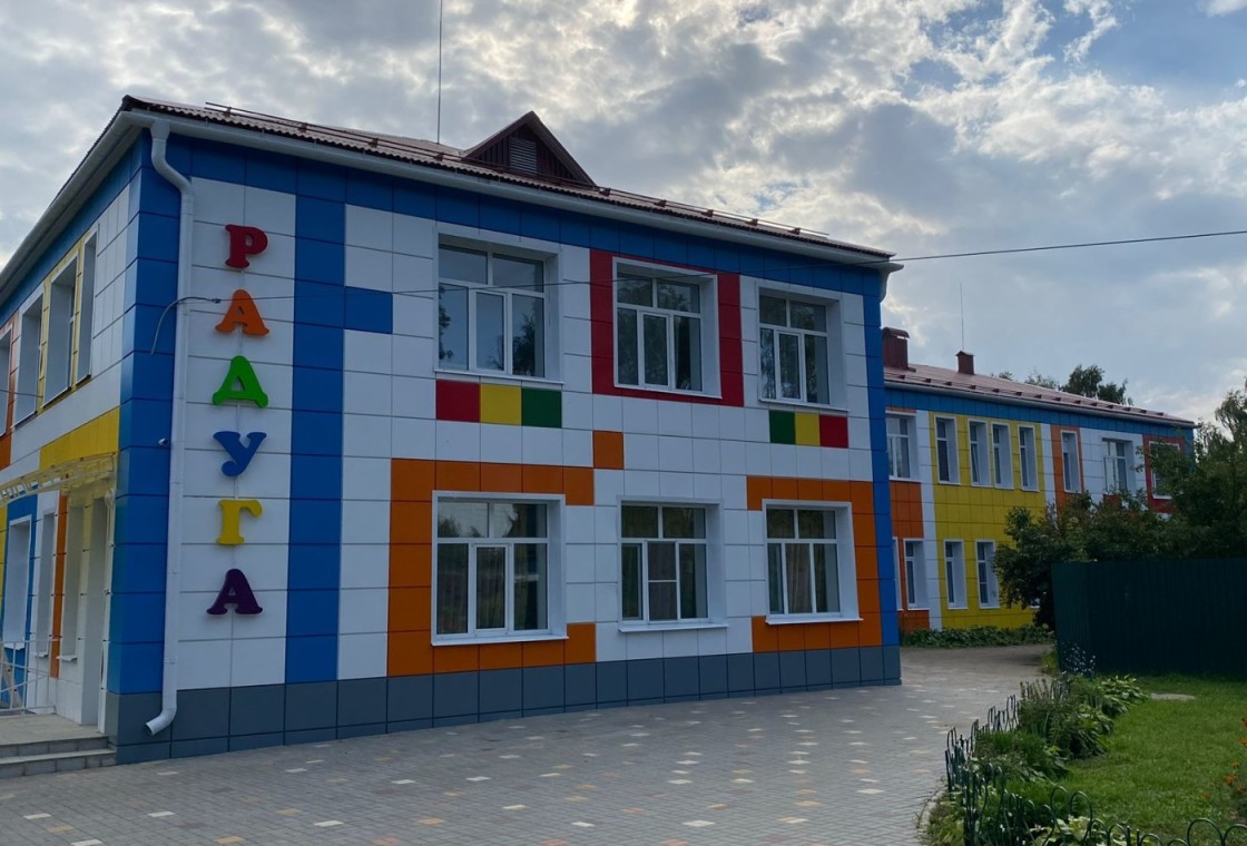 Установка вентилируемого фасада для детского сада